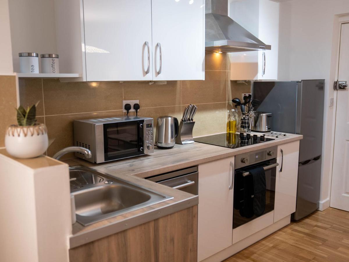 Modern & - King Bed, Super Fast Wi-fi Apartamento *